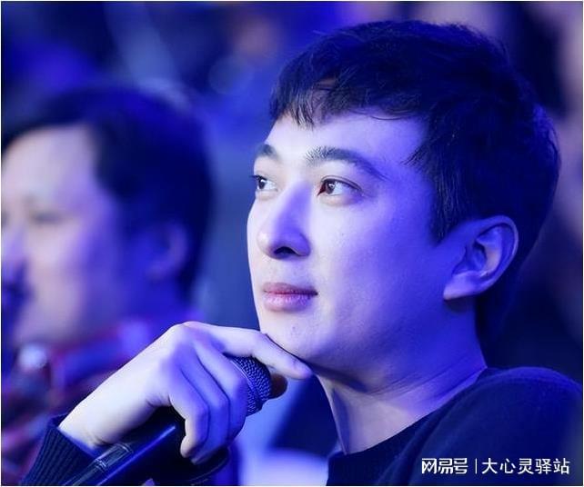 王思聪用什么钱包_王思聪的卡包找到了吗_王思聪钱包丢了