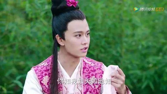 变身穿越笑傲女人成为女主_穿越笑傲变身成为女人_穿越到笑傲