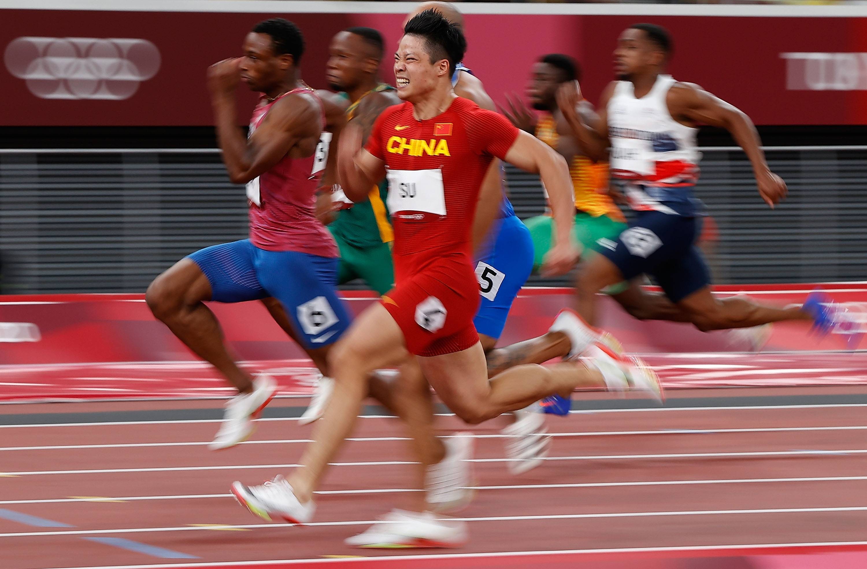 上篮跳步算走步吗_nba2kol2怎么跳步上篮_上篮跳步后必须出手吗