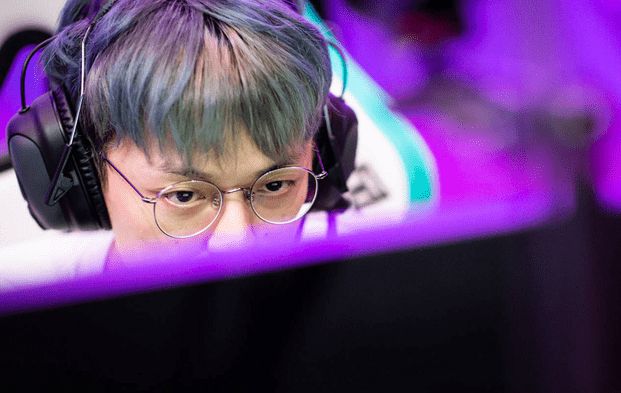 lol三分钟假投降怎么_lol假投降命令输入什么_lol假投降要打几个空格
